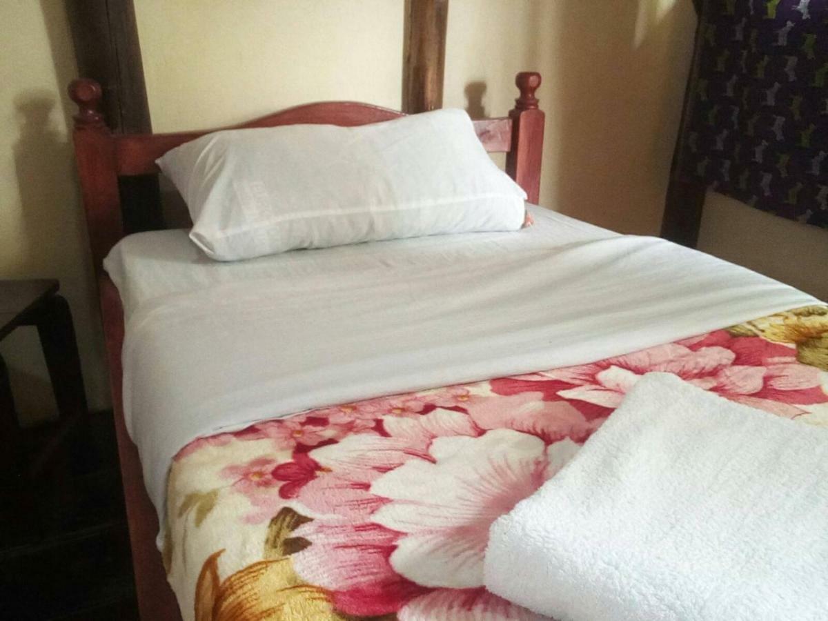 Bed and Breakfast Ruhija Community Rest Camp Kabale Exterior foto